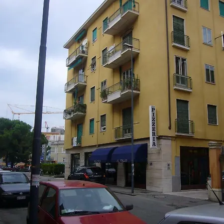 Arcobaleno Pensión